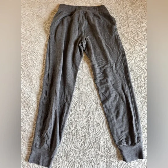 Athleta Gray Balance Jogger with Elastic Waistband and Tapered Legs size small - Picture 6 of 9